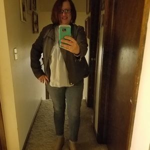 Meet your Posher, Viola